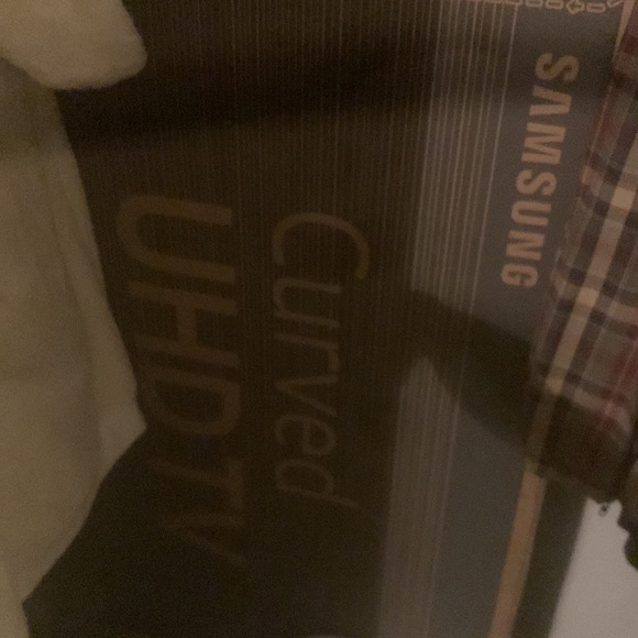 Brand New Samsung 55” curve tv. Ru7300 - Picture 2 of 2